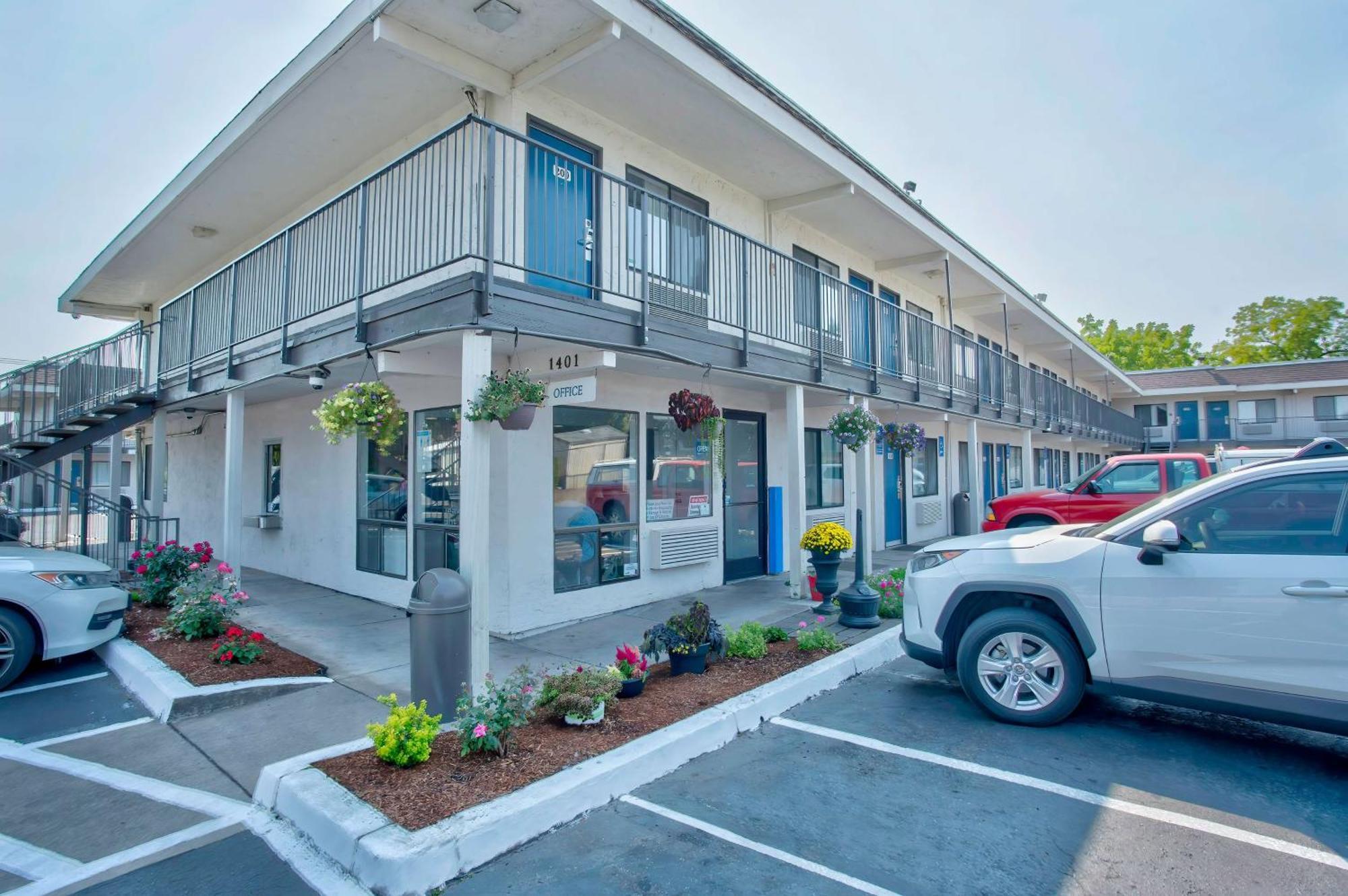 Motel 6-Salem, Or Eksteriør billede
